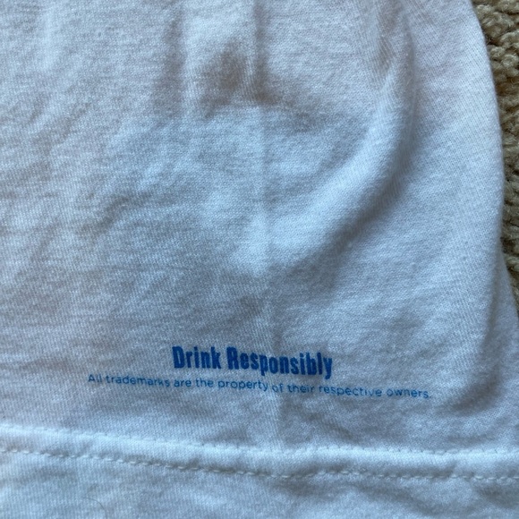 PINNACLE VODKA CINNABON T SHIRT MENS SMALL S -WHITE- SHORT SLEEVE VINTAGE CREW - Picture 2 of 6